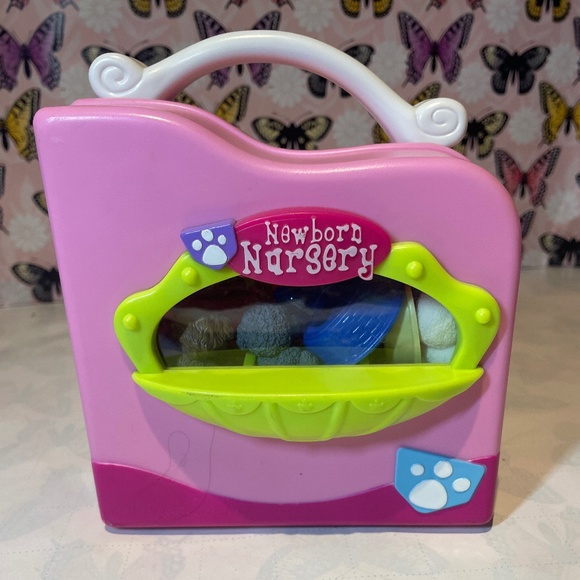 🎁2 for $15- Vintage 🦴Puppy in My Pocket 🐶Newborn Nursery play set - Picture 6 of 8